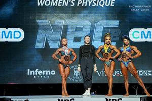 WOMEN'S PHYSIQUE